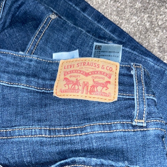 Levi’s boot cut jeans - Picture 3 of 3
